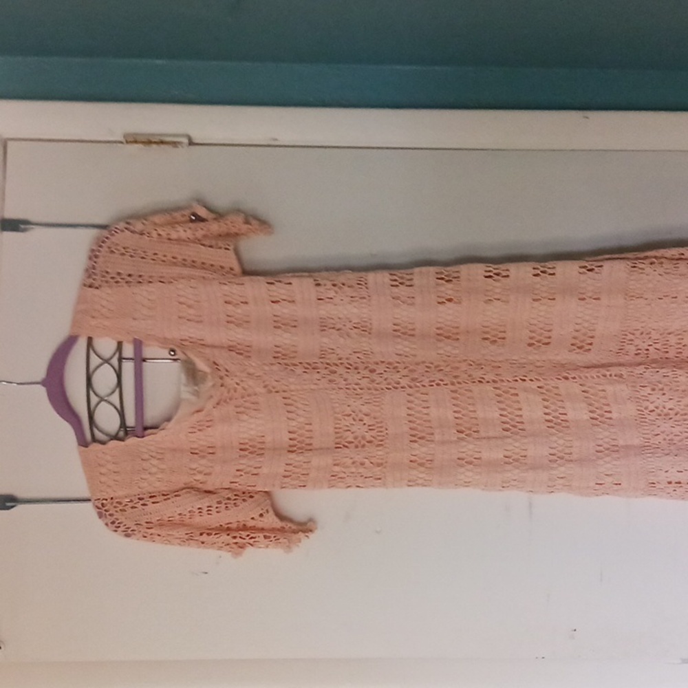 Stunning crochet dress, peach